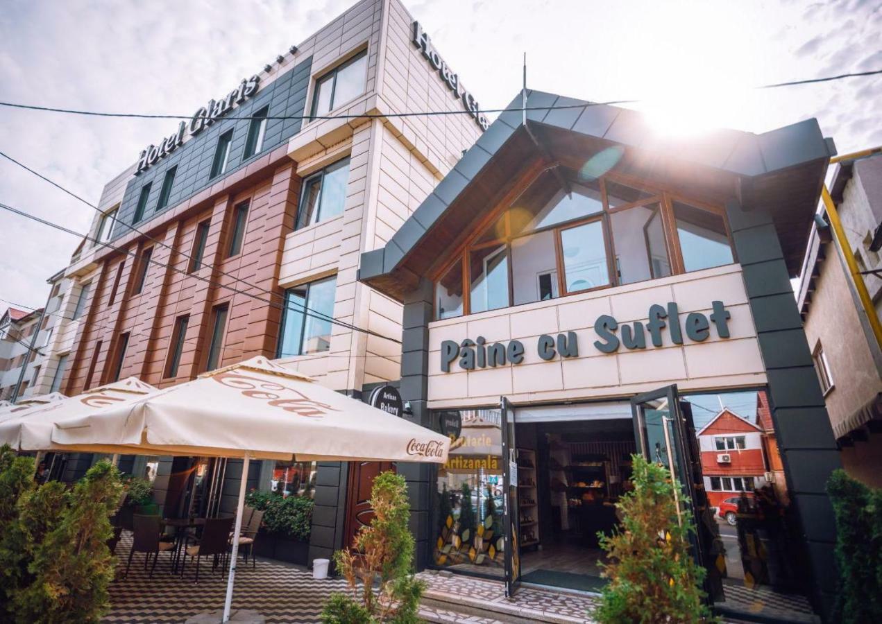 Hotel Glaris Tirgu Frumos Экстерьер фото