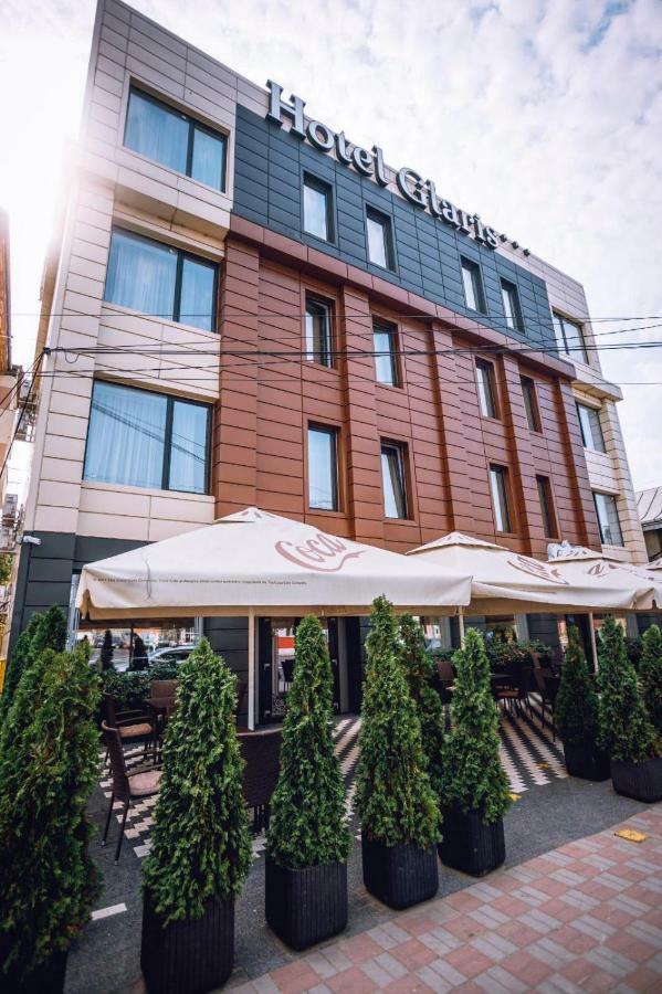 Hotel Glaris Tirgu Frumos Экстерьер фото