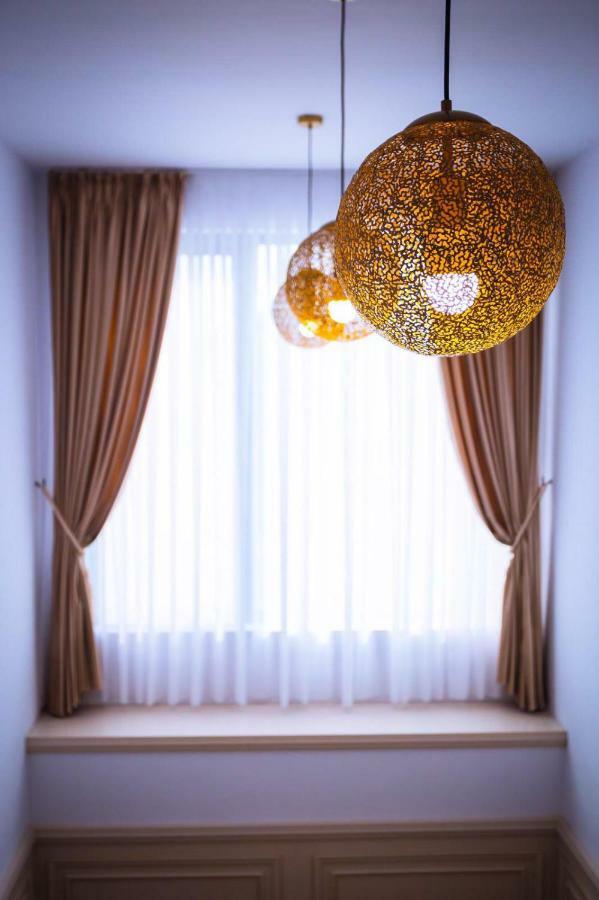 Hotel Glaris Tirgu Frumos Экстерьер фото